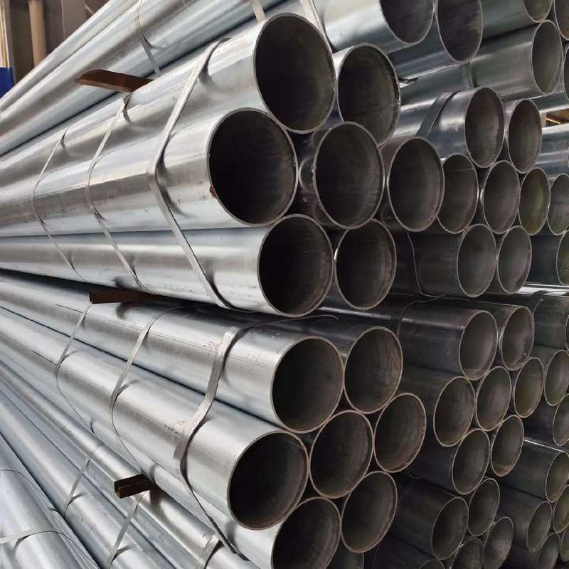 Welded carbon steel pipe with factory-applied zinc coating for general industrial use